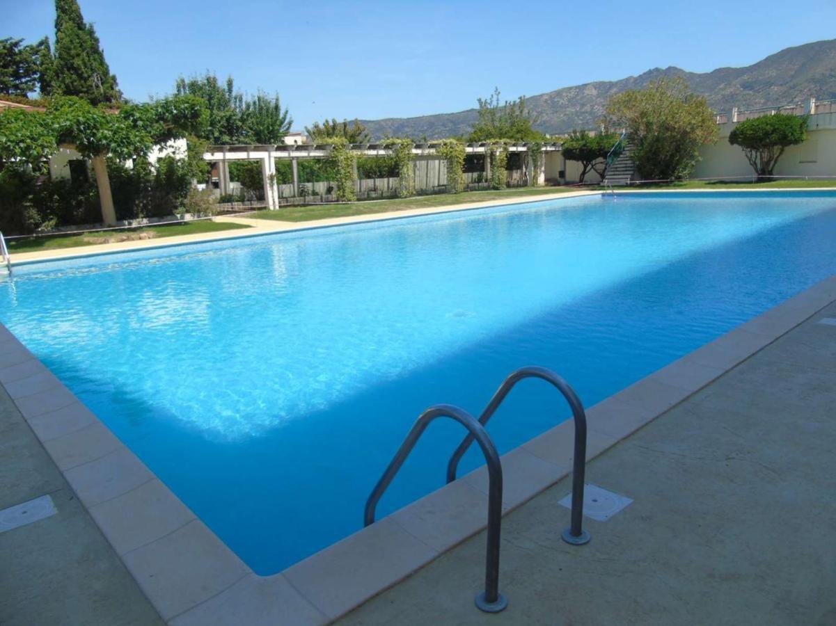 Studio Avec Piscine Et Parking Rosas Exterior foto