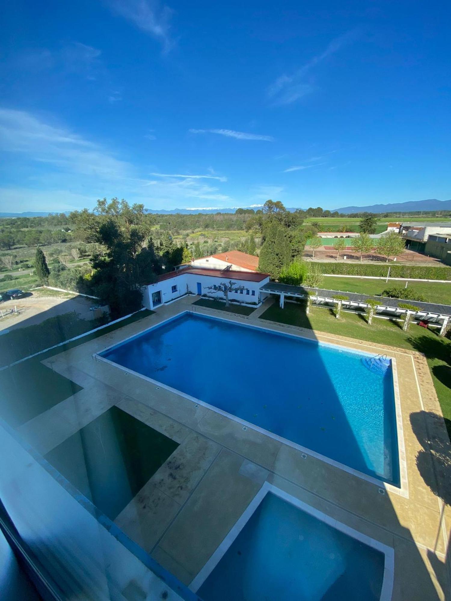 Studio Avec Piscine Et Parking Rosas Exterior foto