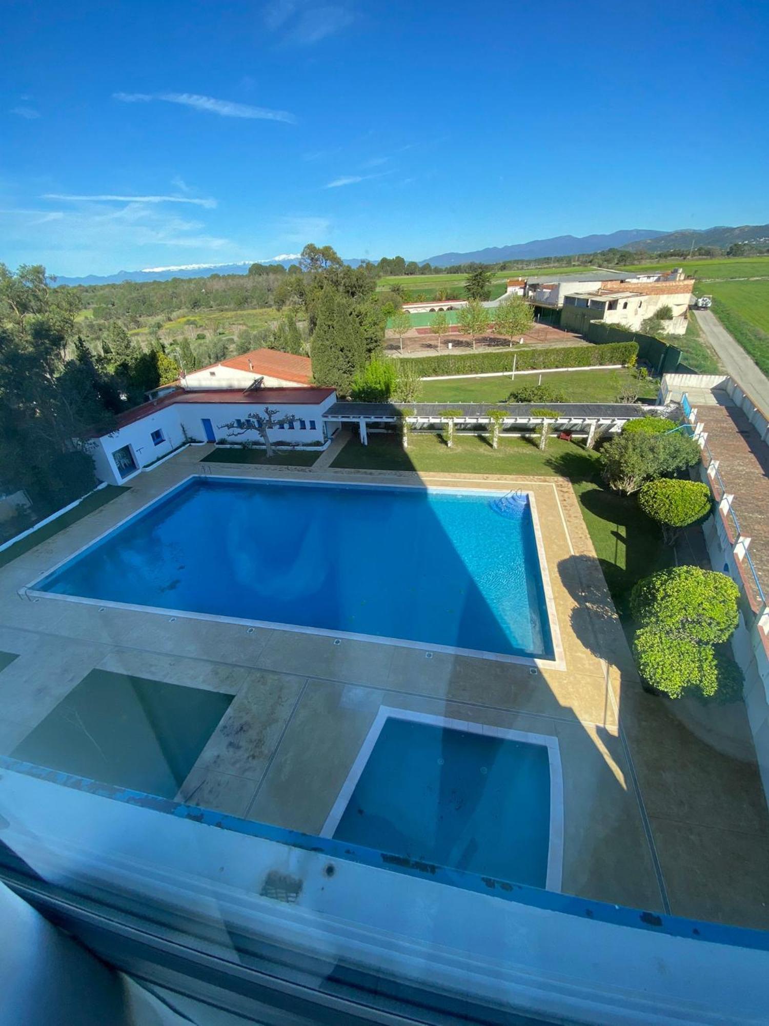 Studio Avec Piscine Et Parking Rosas Exterior foto